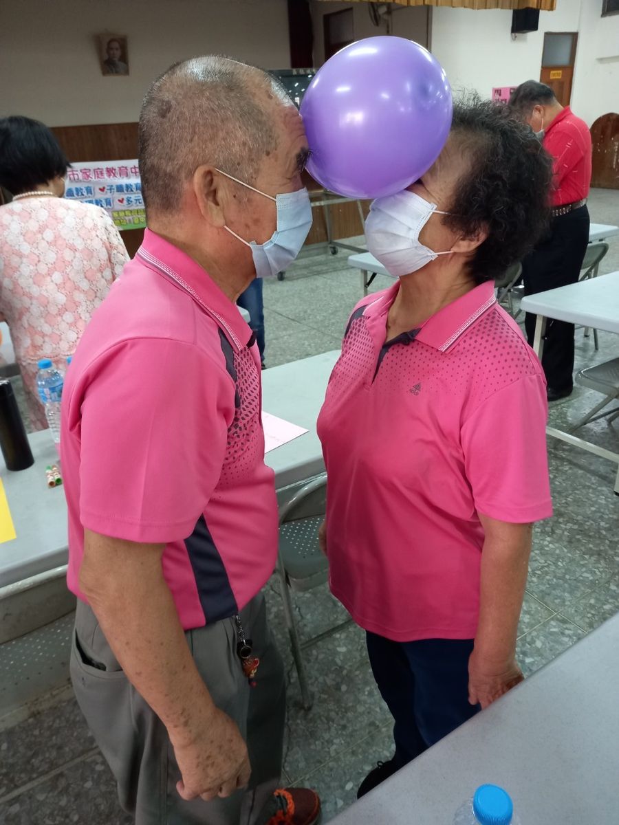 中老年伴侶的婚姻處方，心理師說「首先讓自己變有趣」