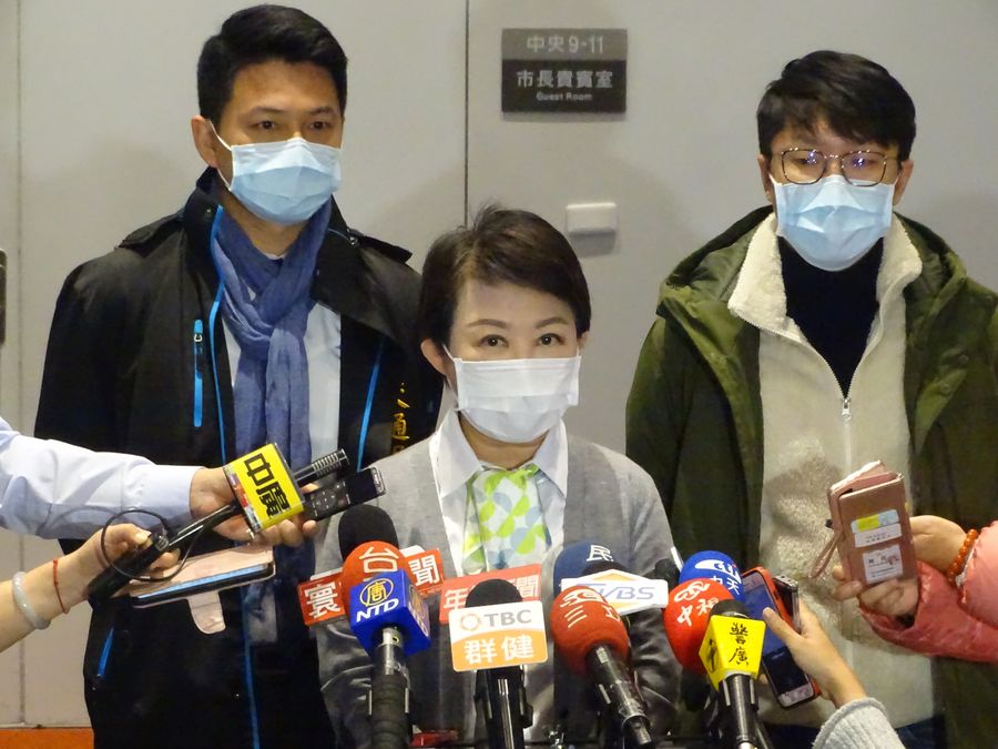 市長盧秀燕呼籲民眾在家觀賞跨年直播及元旦升旗