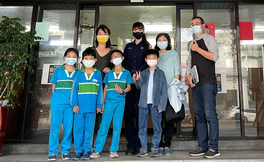 警察在做什麼？　小2生走進派出所社區探索