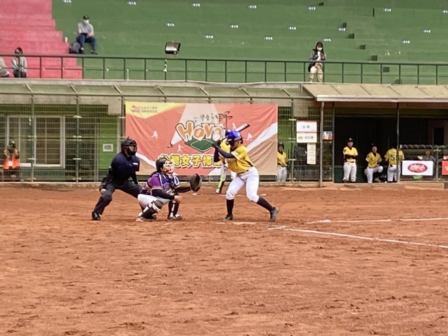 女子棒球聯賽4支球隊脫穎而出 將在三月爭奪冠軍