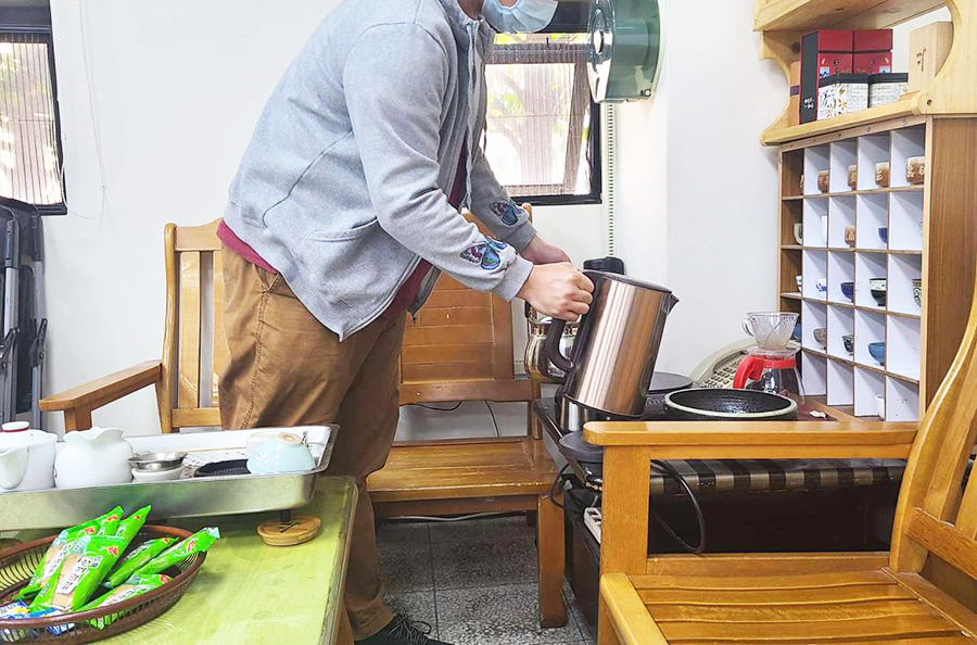 因應停水 警察單位暫停泡茶接客