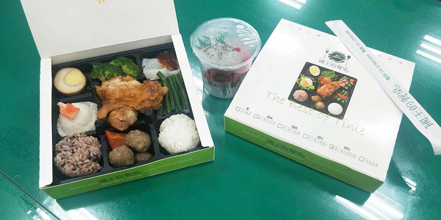 警政署長送餐盒 為中市防疫員警打氣
