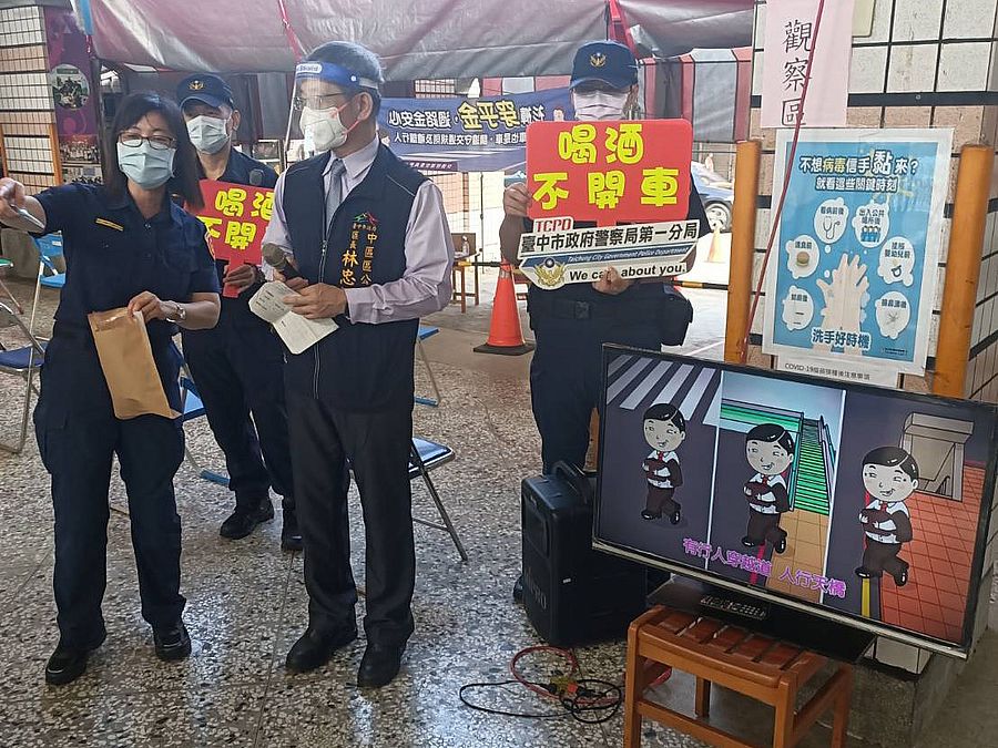 疫情降級首日警未鬆懈　加強場所稽查及酒駕取締