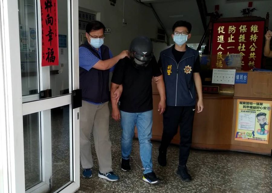 台中霧峰分局查槍砲槓上開花 偵破國道槍擊案