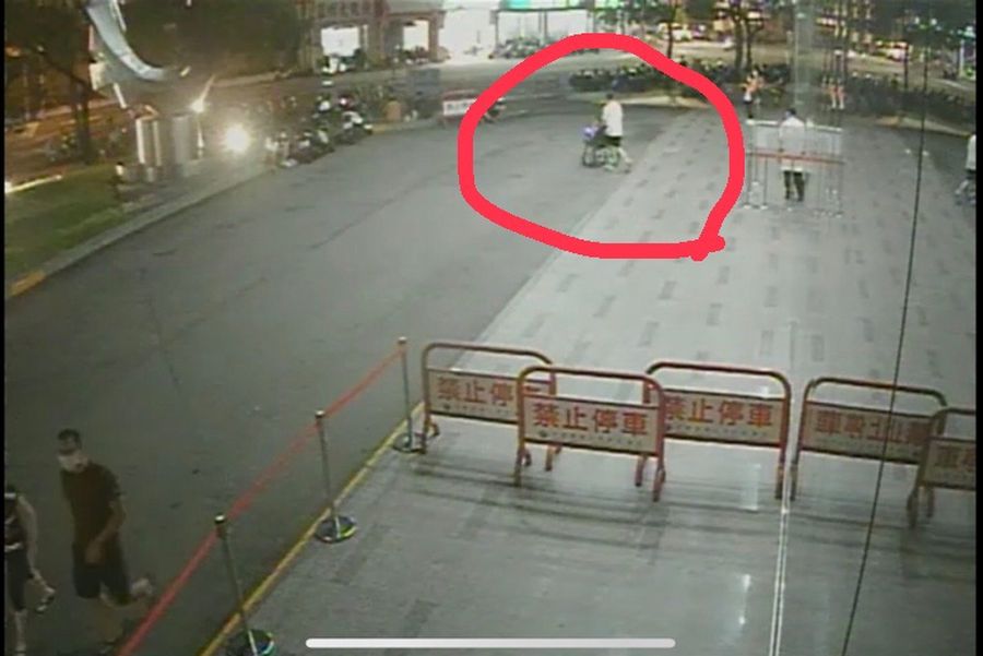 撞3車翻覆 抽血尿遁落跑影片曝光 警籲林女面對