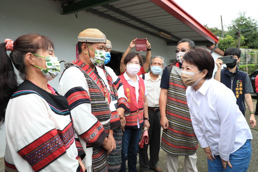 自由車一哥馮俊凱二度叩關奧運　 盧市長赴苗栗老家感謝父母栽培