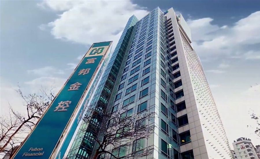富邦金董座蔡明興「驚傳確診」！公司急發2聲明回應