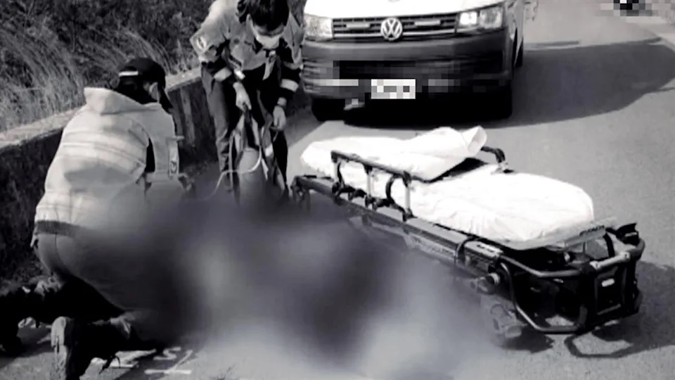 台中弟持刀殺姊！騎車丟包路邊逃跑 警抓到人了