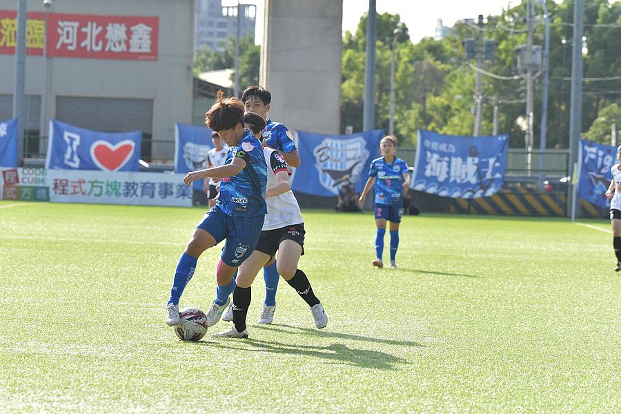 力拚女足最高殿堂木蘭聯賽二連霸 「臺中藍鯨」主場開踢
