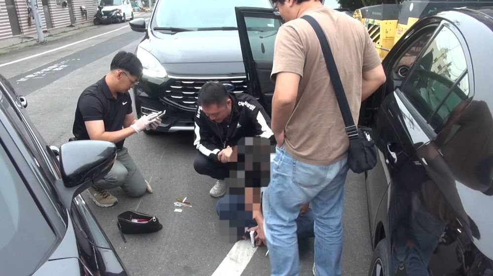 毒販丟包躲警查緝 仍難逃警方鷹眼