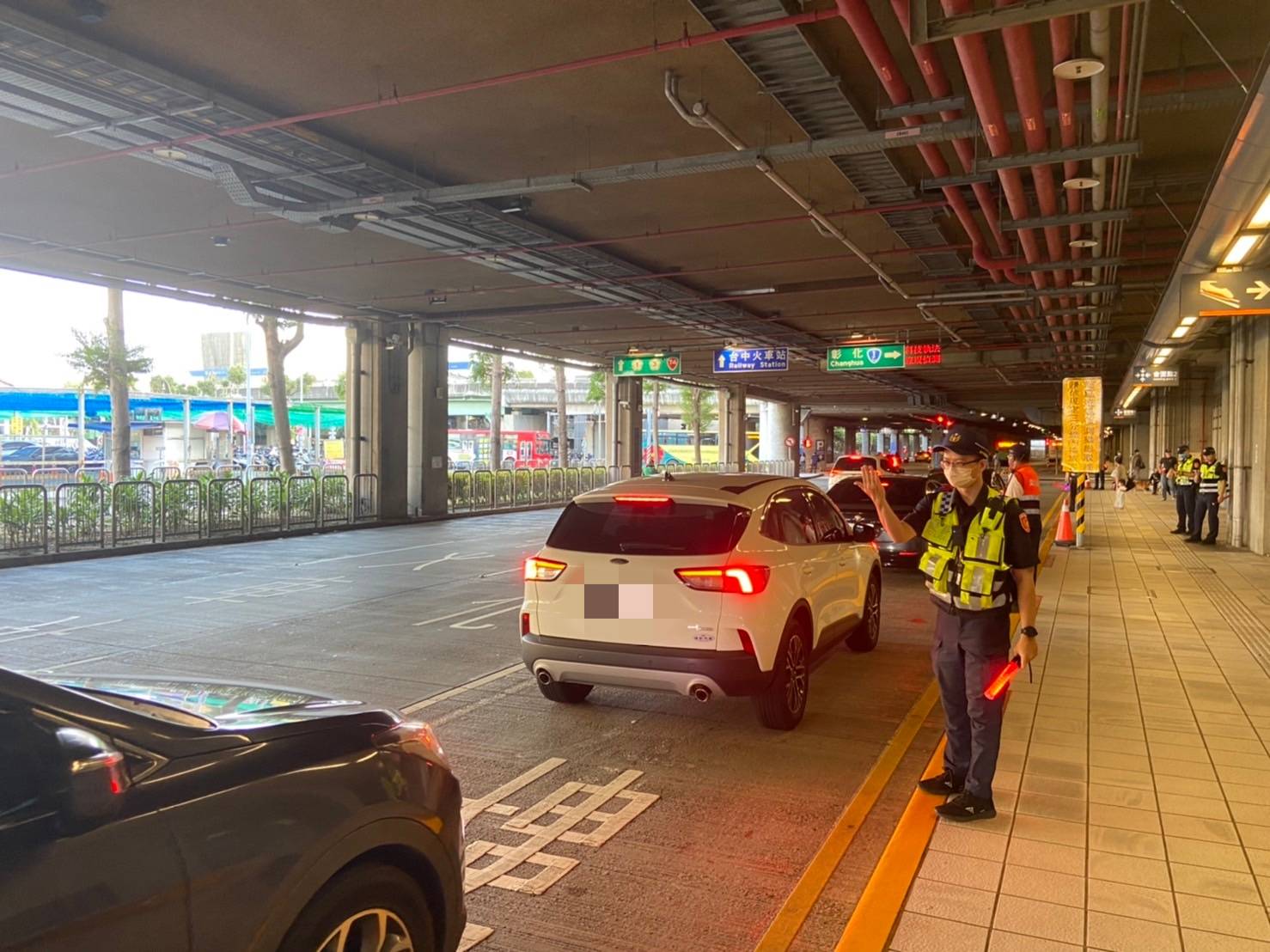 「國慶煙火在台中」烏日分局嚴陣以待全力疏導高鐵周邊交通