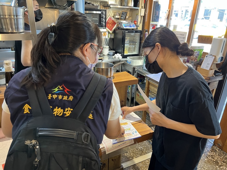 中市食安處稽查網紅推薦特色美食  5件不合格已依規處辦