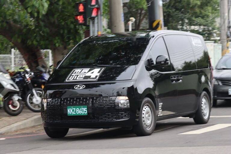 台中公車新品牌！九人座市民小巴擴大海線行駛站位、班次