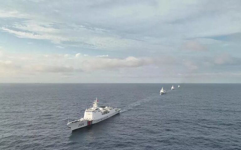 陸海警編隊在台灣以東海域展開演練