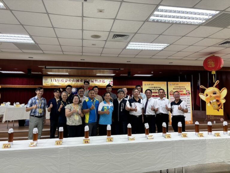 台中市國產龍眼蜂蜜品質評鑑 消暑聖品「台中蜂華」出爐