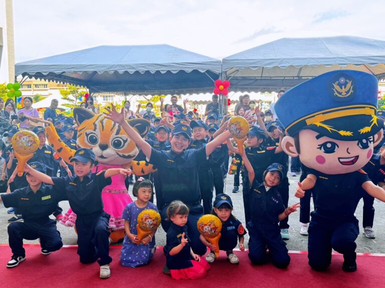 中市警察節嗨翻天!小波麗士超萌出任務 熱舞攻堅防爆超吸睛