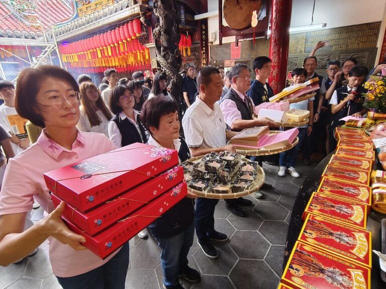 百年老店獻狀元糕祝高分上榜  台中國際糕豐會為考生祈福