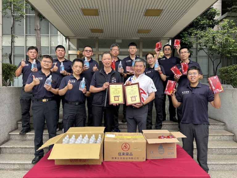 提升救護品質 崑吉精密工業、源崑吉工業捐贈中市消防局救護耗材
