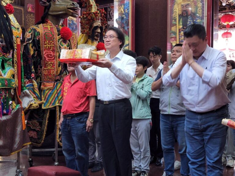 綠民主宣講首場花蓮登場 林右昌盼社會對話