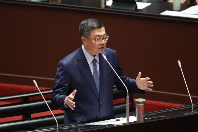 稅收超收 政院將先補差短再償債