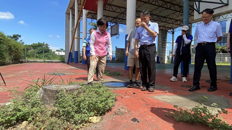 楊瓊瓔爭取整建學校運動設施