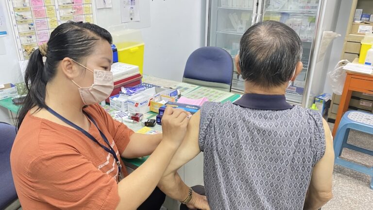 提升保護力！ 中市供65歲以上長者公費接種13價肺炎鏈球菌疫苗