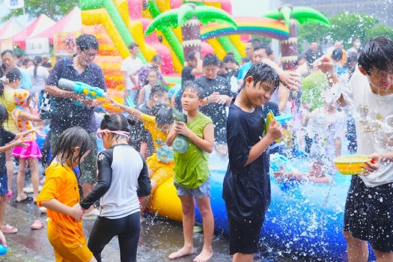 中市太平潑水節親子打水仗狂歡 黃副市長：促進多元文化融合