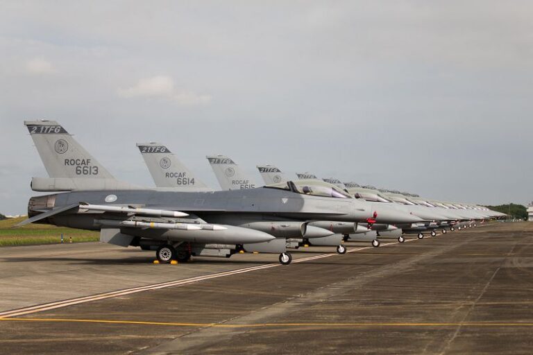 美台軍售 F-16V戰機及飛彈交付延宕