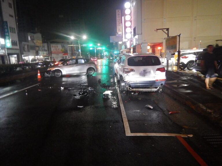 颱風夜多車擦撞意外 駕駛人送醫無大礙