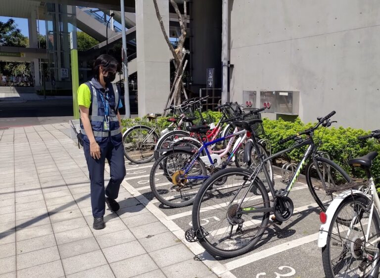 中捷站長細心服務 旅客驚喜找回遺失自行車