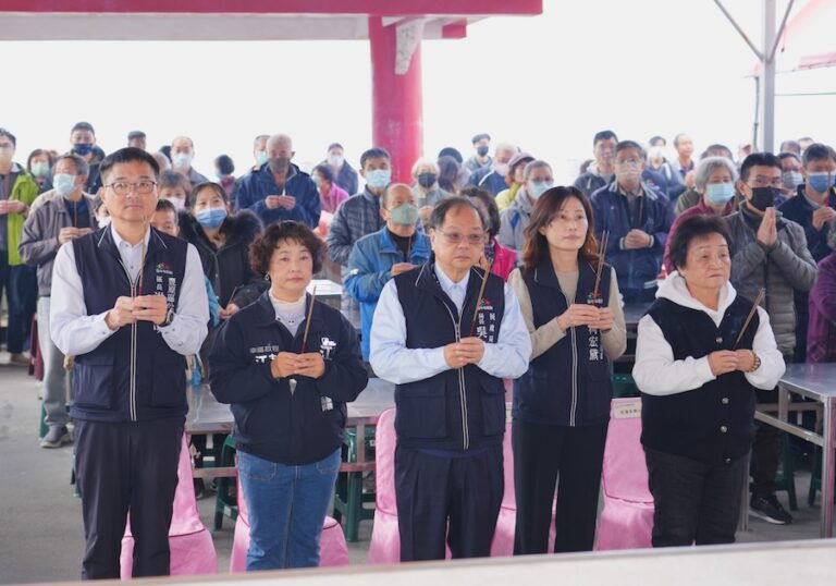 中市豐原觀音山納骨堂櫃位修復完工 民政局長出席祈福安靈法會開香