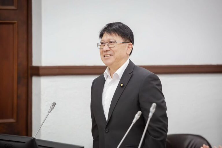 藍推修法停砍公務員退休金