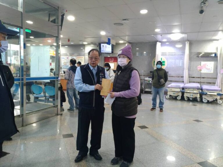 台中沙鹿民宅火災 民政局長代表市長慰問：市府會盡全力協助度過難關