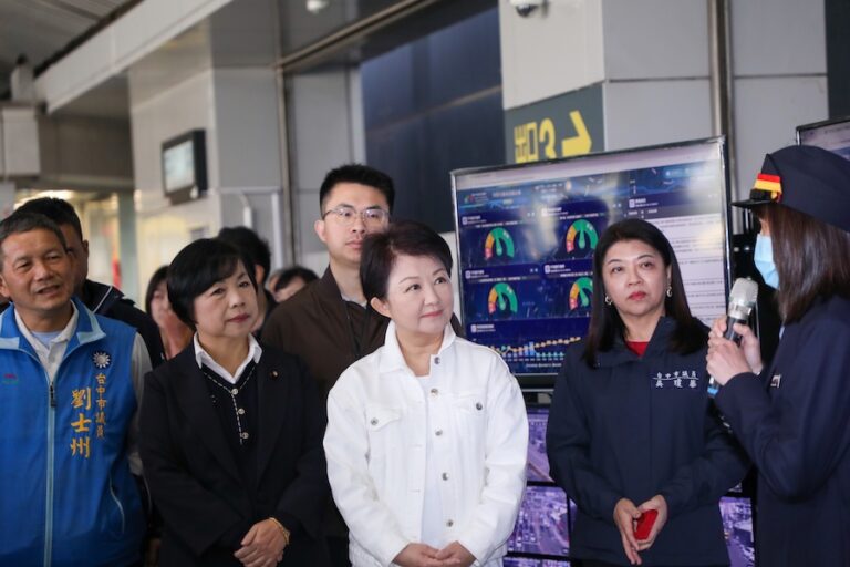 春節9天連假台中交通疏運全面啟動！ 盧市長視察高鐵站：感謝交通從業人員堅守崗位