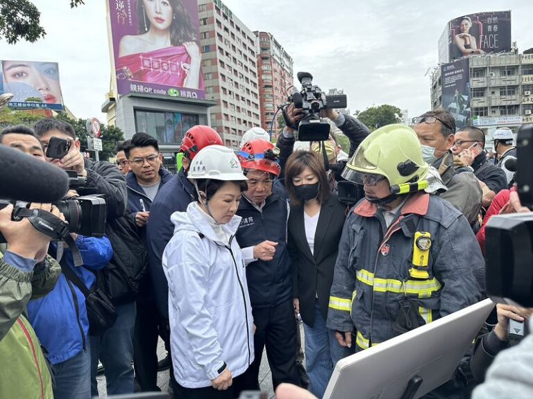 警通知在場5工人以證人到案釐清