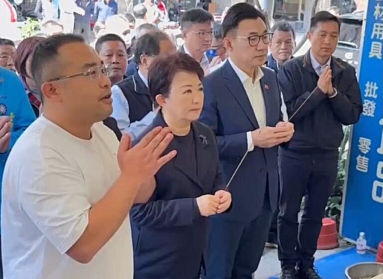 痛失地方梁棟！ 豐原區四連霸豐田里長劉瑞銓因病驟逝 盧市長前往上香悼念