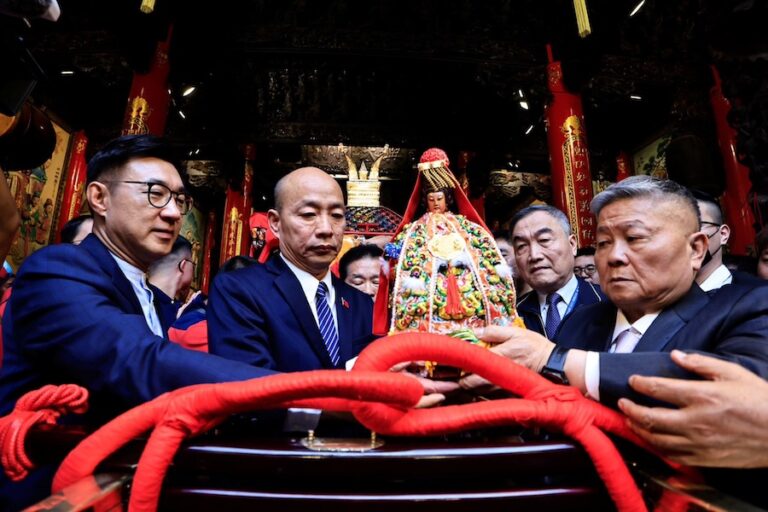 大甲媽今起駕遶境賜福 黃副市長恭請上轎祈求台灣國泰民安
