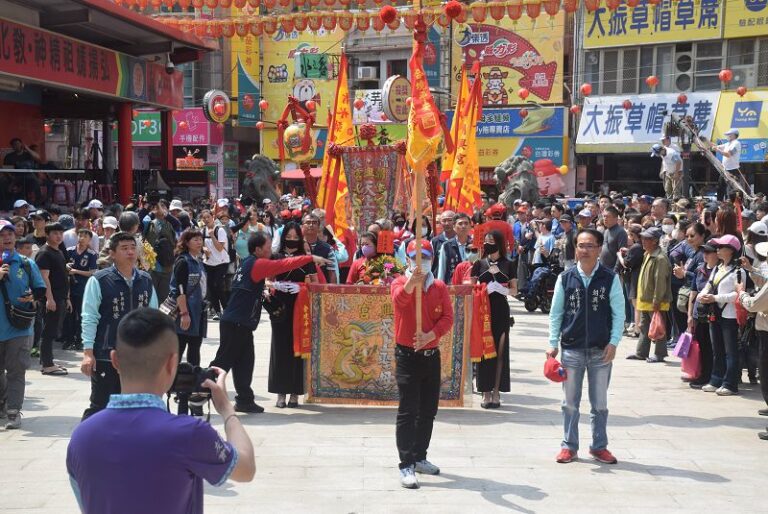 大甲媽祖九天八夜遶境活動起駕