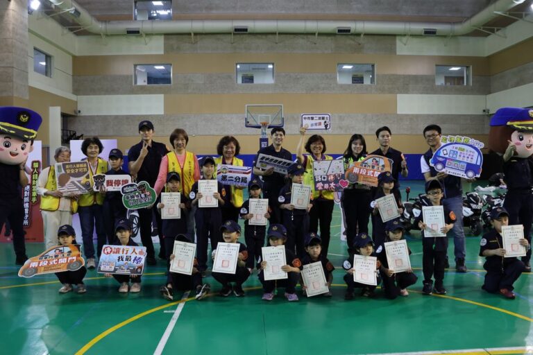 「我想當警察！」中市二分局小小警察訓練班　帶領孩子勇敢追夢