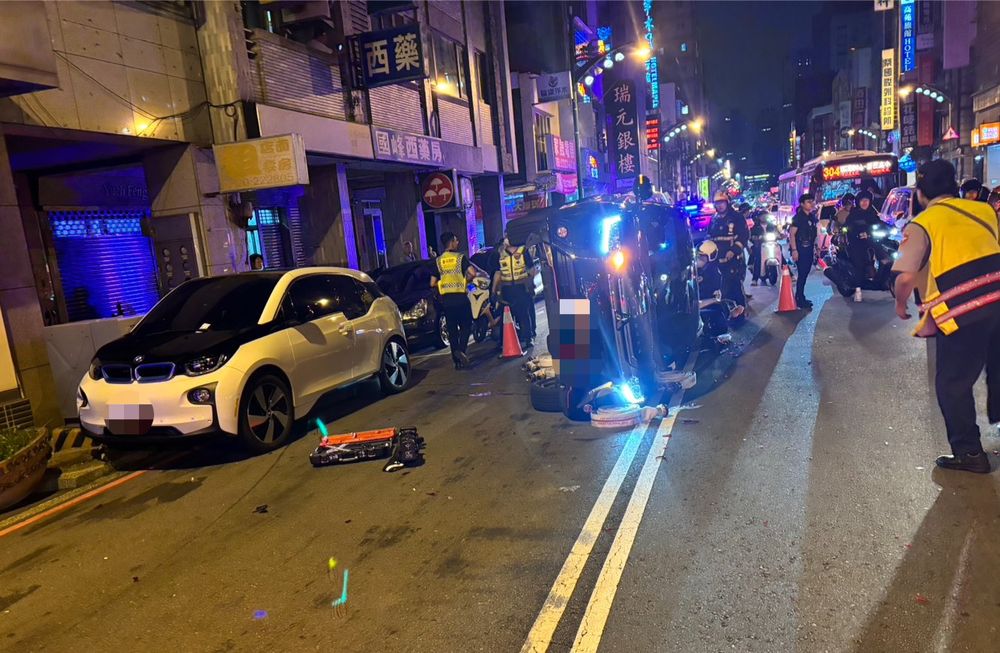 自小客車駕駛恍神沿路撞 警籲：駕駛人行車應保持專注切勿分心