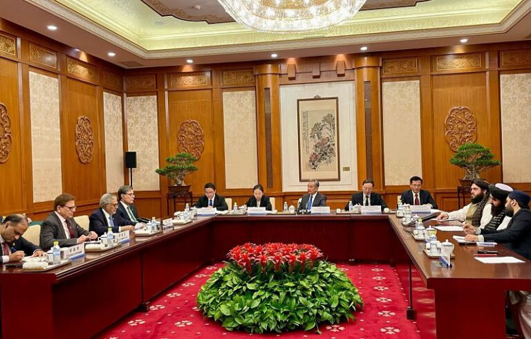 王毅會巴基斯坦外長 支持主權領土完整