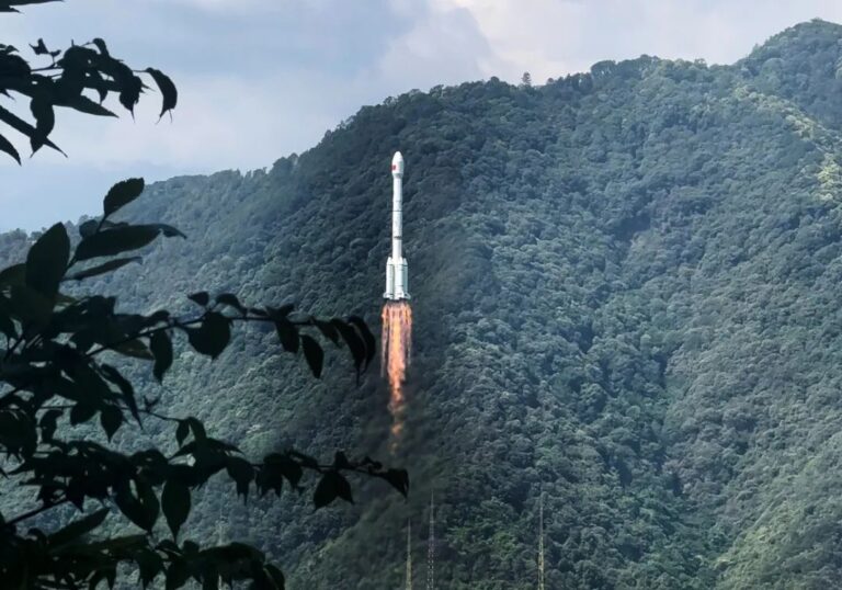陸積極投資衛星系統 美恐失戰略優勢