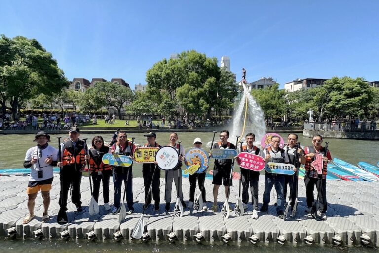 享受台中運動生活！豐原葫蘆墩SUP體驗首度開放親子與毛小孩共划