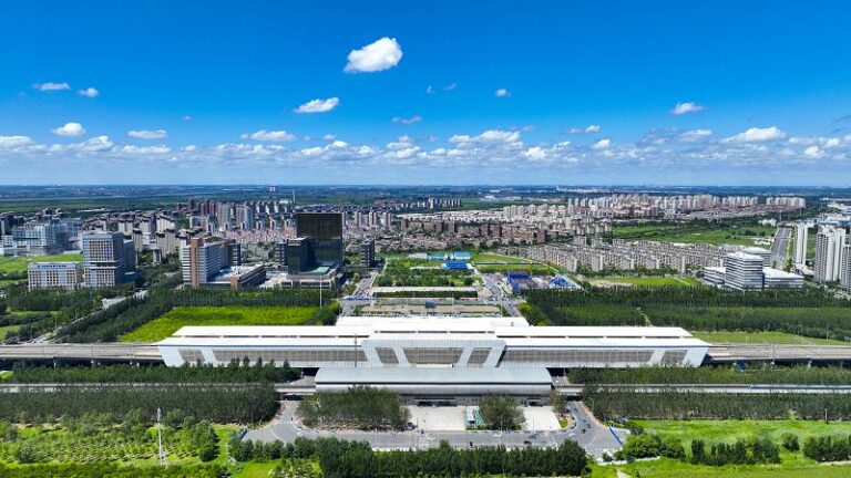 天津市西青區高鐵穿梭 新城崛起