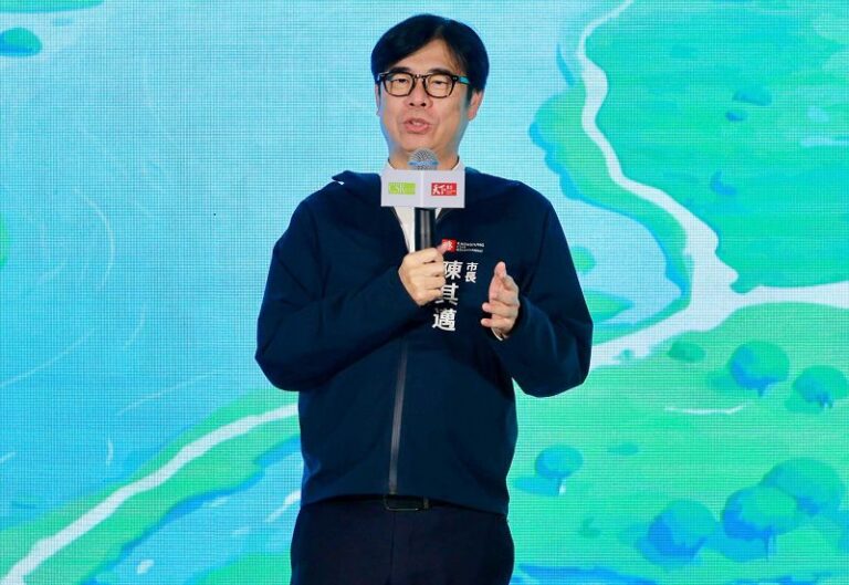 民進黨南部縣市首長北上爭取補助