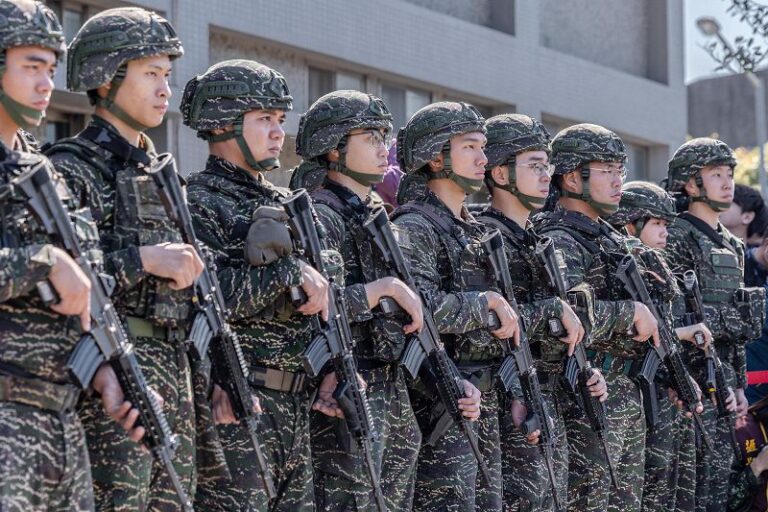 立院三讀志願役加給增至3萬 115年元旦起施行