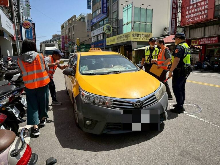 暑假旅遊旺季上路 中市交通局強化稽查計程車保障乘客權益