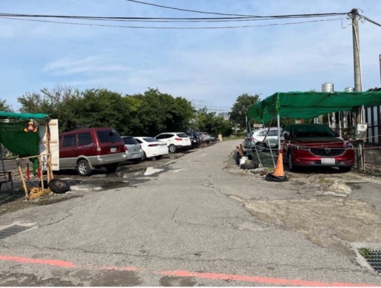 農業區土地遭違規設置停車場 中市都發局查明後依規裁罰、勒令停止使用