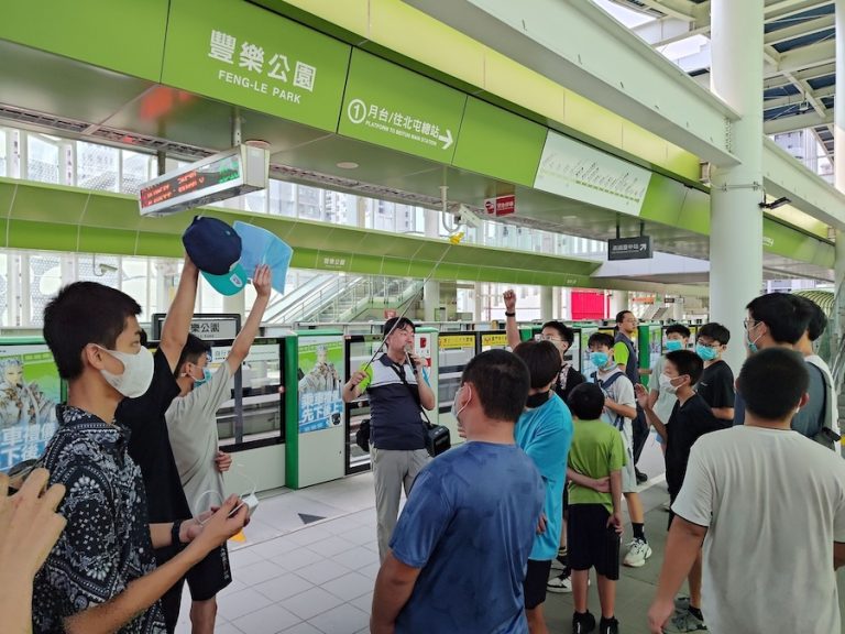 中捷用愛陪伴 中區兒童之家完成捷運之旅
