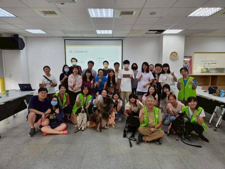 一起讀懂毛孩小宇宙！中市動保處辦幸福毛孩生活課程